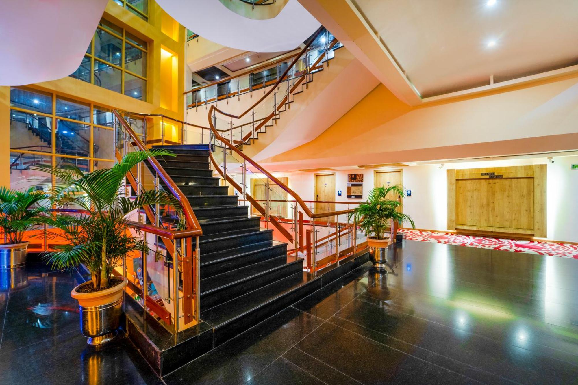 Hotel K C Residency Katra Esterno foto