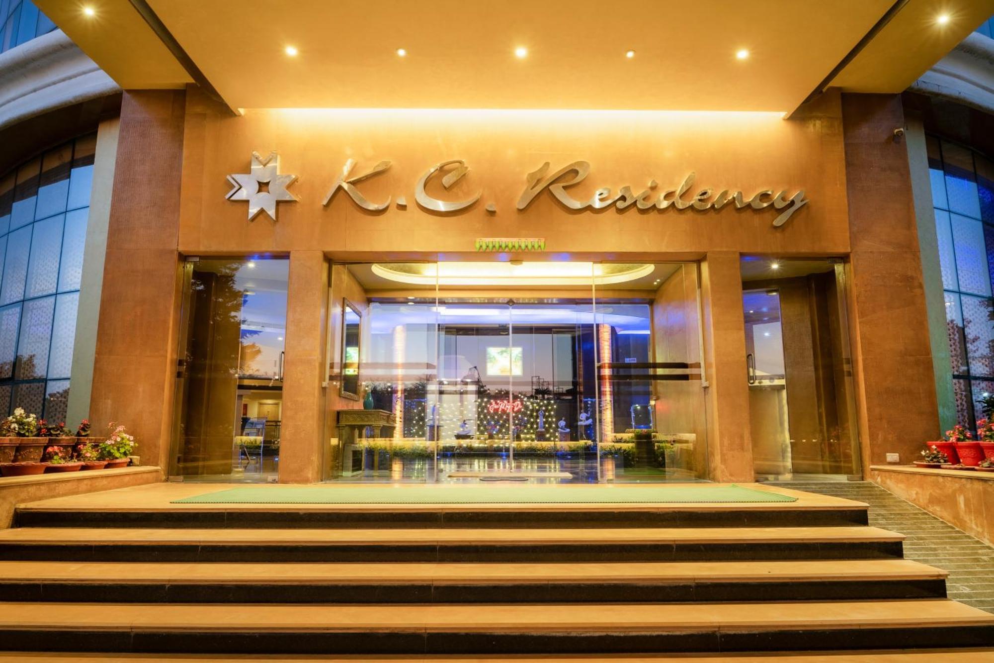 Hotel K C Residency Katra Esterno foto